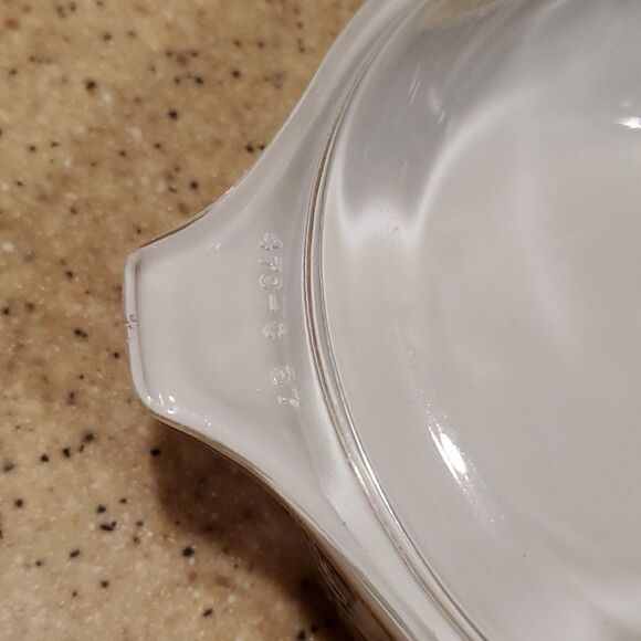 Vtg Pyrex dish with lid 8" 500ml - Picture 3 of 8